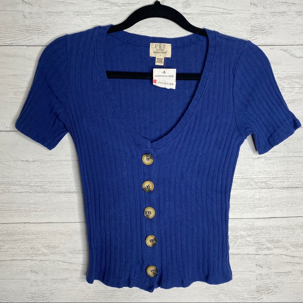 PST Los Angeles NWT cropped shirt